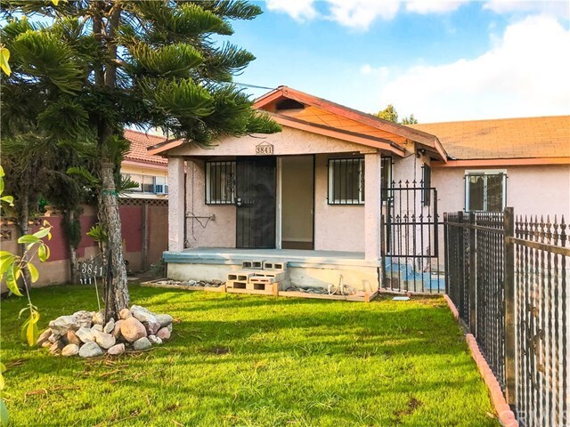 Primary Photo - 3841 W 110th St