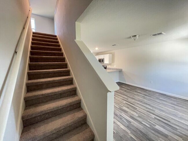 Foto del edificio - Poinciana Village-1630 Tench Ct Poinciana, FL 34759