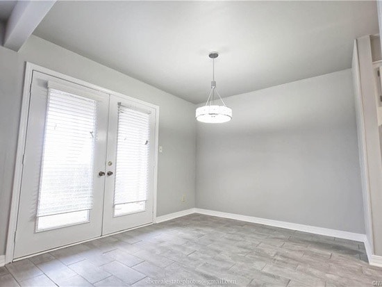 Building Photo - 5646 S Lakeshore Dr