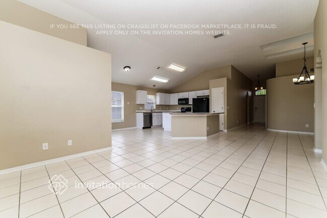 Foto del edificio - 5902 Azure Dr