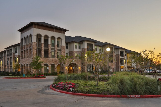 Bellrock Upper North apartments — community photo - Bellrock Upper North
