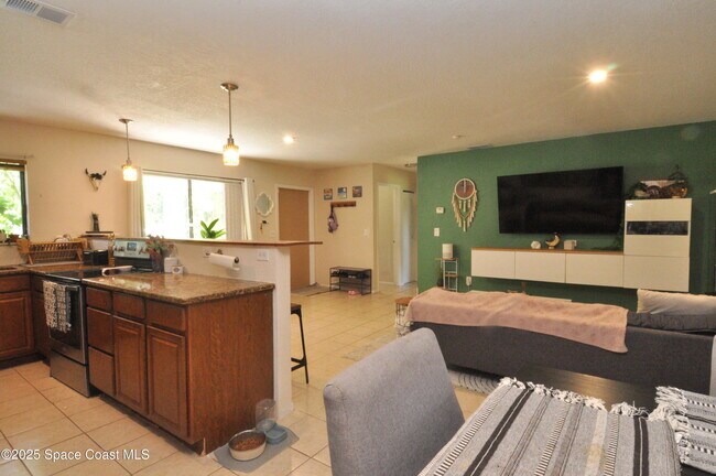 Foto del edificio - 1318 Vancouver Ave SE