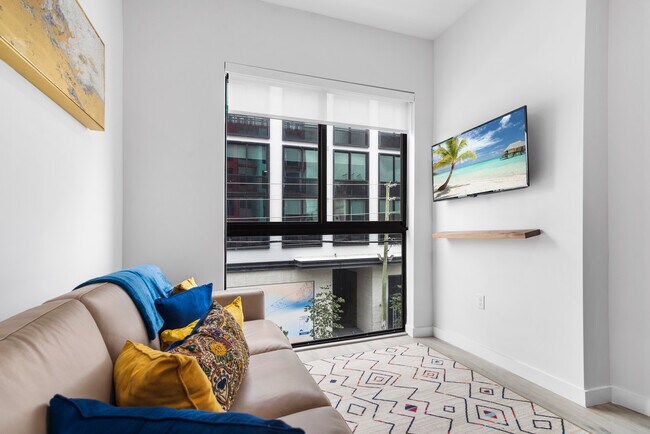 Foto del edificio - 136 NW 26th St