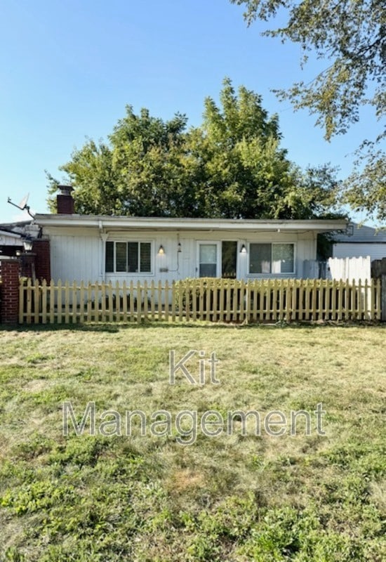 Building Photo - 2241 W Laskey Rd