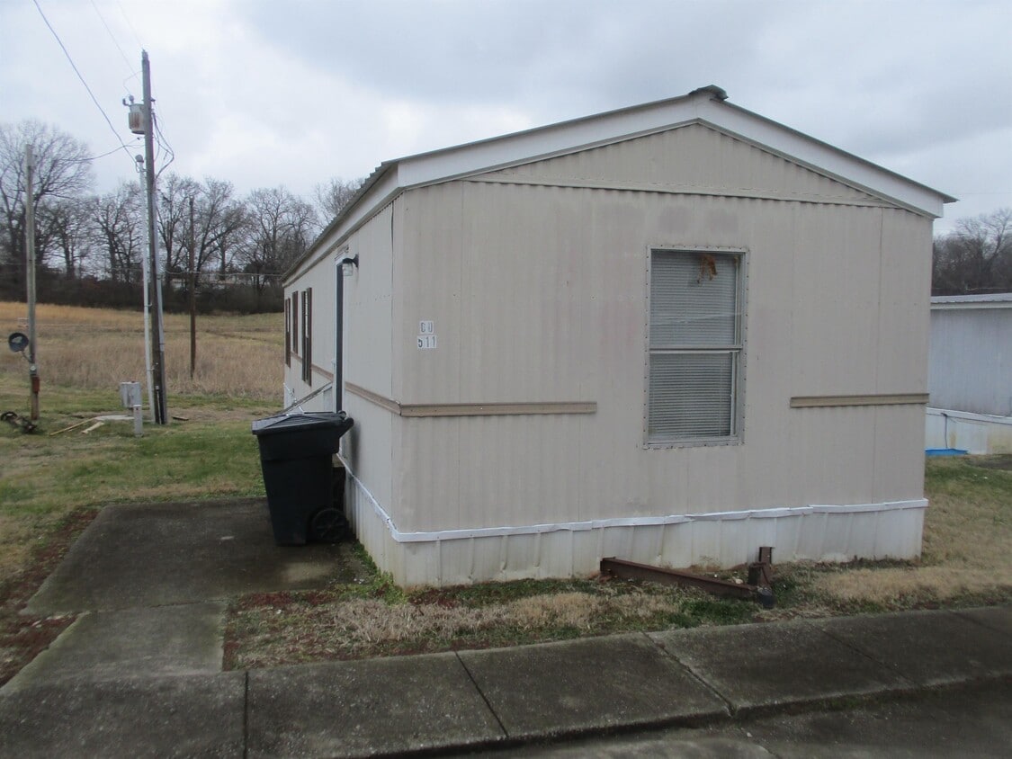 Primary Photo - 511 Kayla St