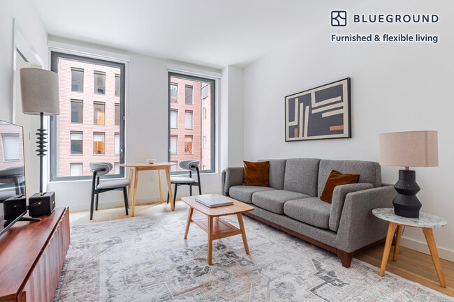 Building Photo - 244 W 29th St