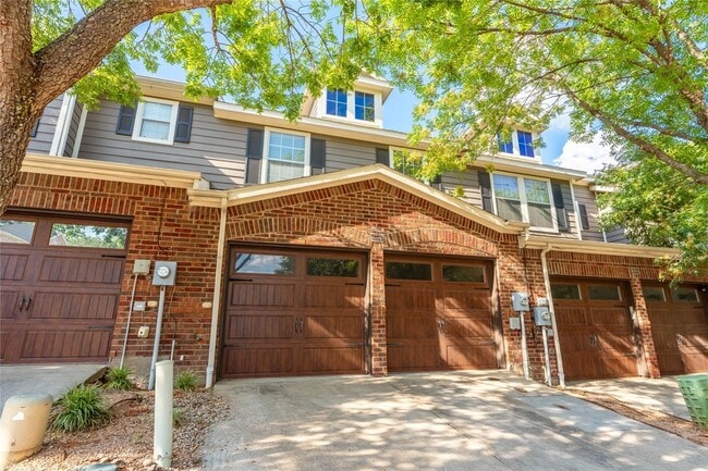 Building Photo - 2228 Stonepark Pl