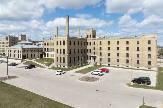 Building Photo - Arabella