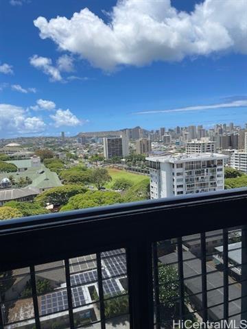 Foto del edificio - 1541 Dominis St