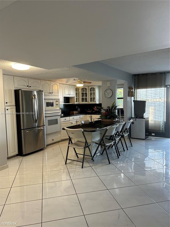 Foto del edificio - 3 br, 2.5 bath Townhome - 2781 NE 165th Te...
