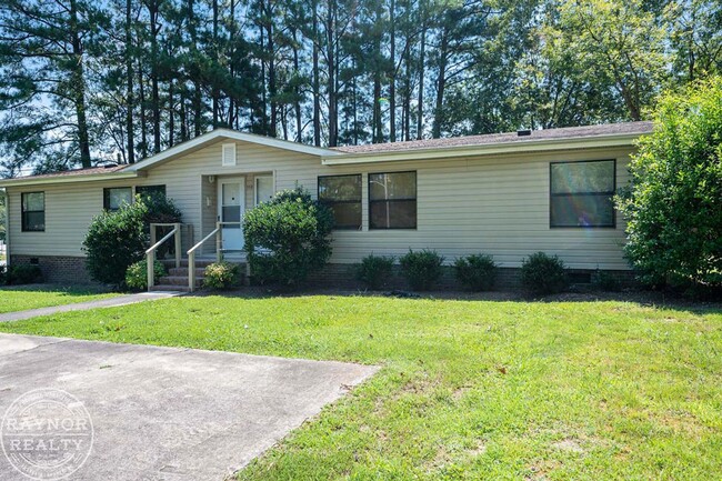 Building Photo - 112 Loy Drive (Duplex)