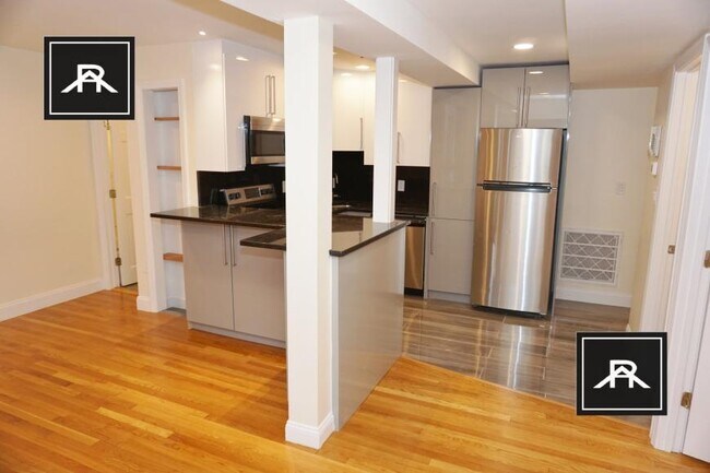 Foto del edificio - 3 bedroom in Brookline MA 02445