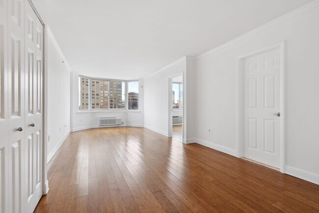 Foto del edificio - 1 2nd St