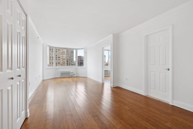 Building Photo - 1 2nd St