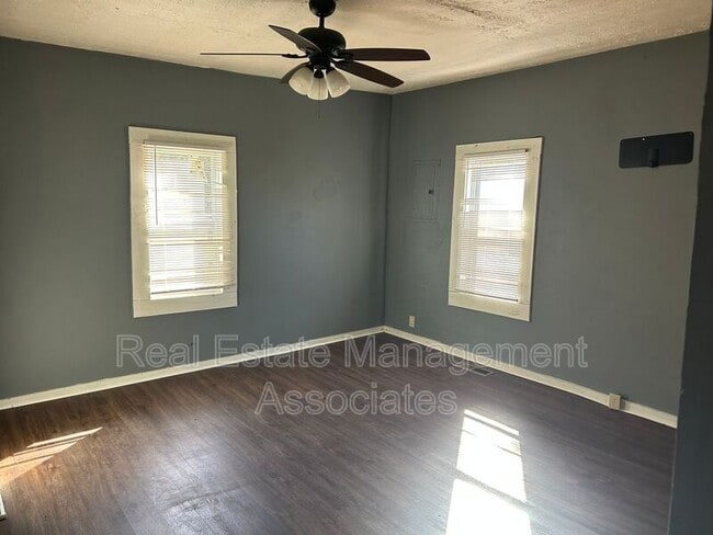Foto del edificio - 232 N 15th St