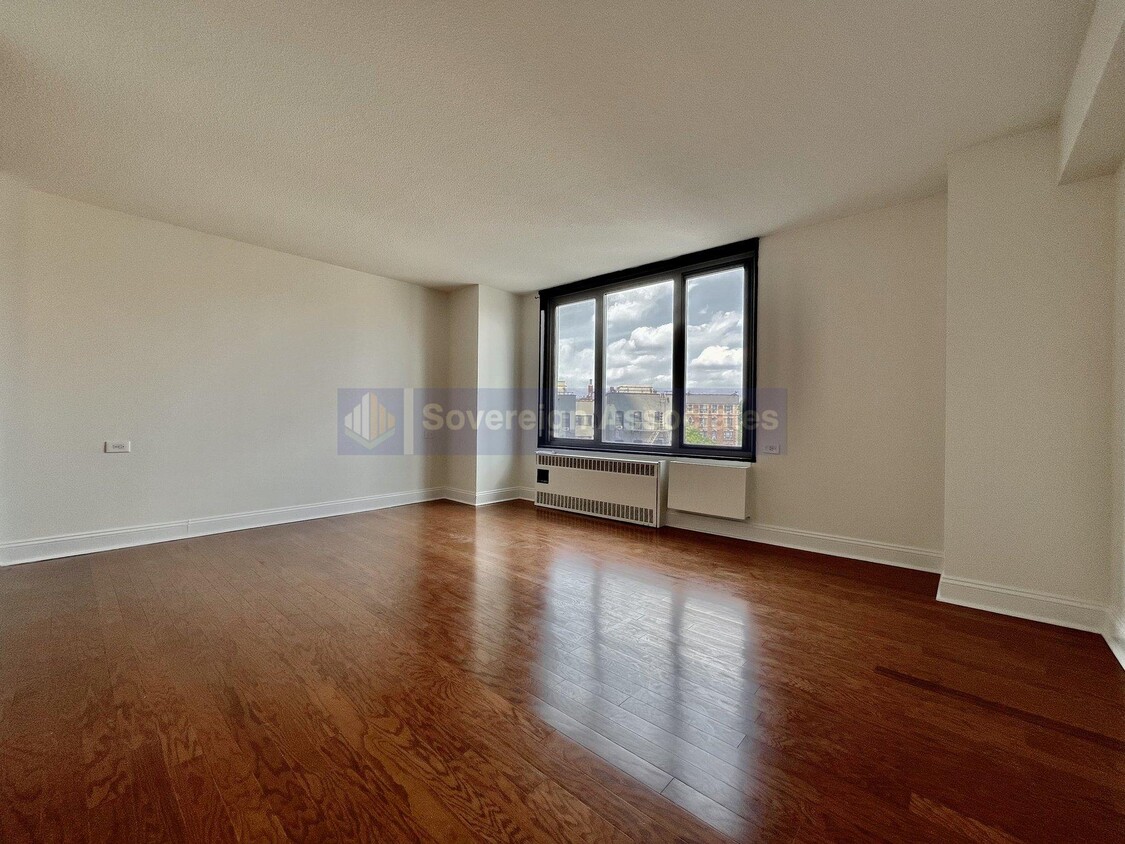 Foto principal - 3333 Broadway