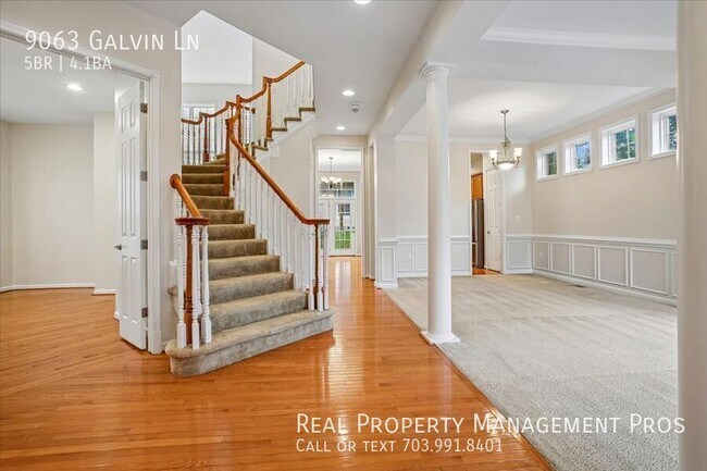 Foto del edificio - 9063 Galvin Ln