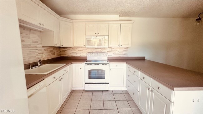 Building Photo - 1715 Park Meadows Dr