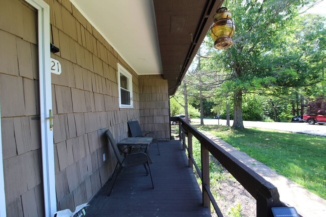 Photo - Bright & Spacious 2-Bedroom Home in Massanutten
