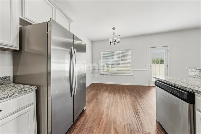 Foto del edificio - 455 Sunbury Dr