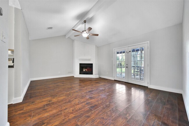 Foto del edificio - 3619 Acorn Run Ln