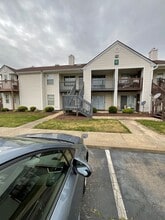 Building Photo - 3710B Towne Point Rd
