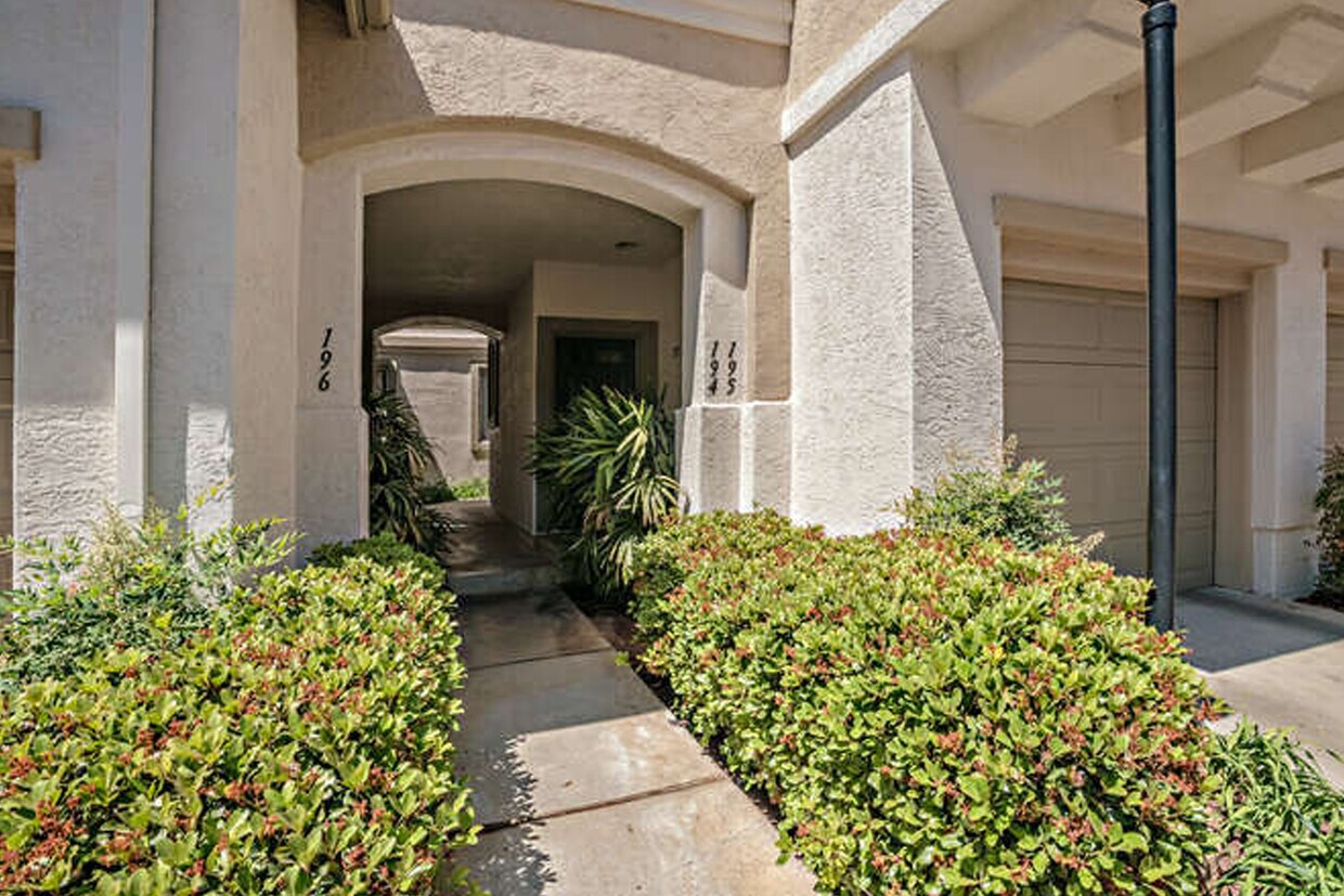 Primary Photo - 12510 Heatherton Ct