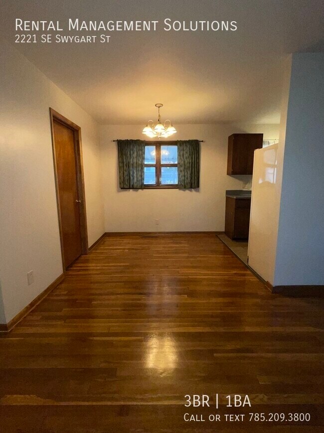 Building Photo - 2221 SE Swygart- 3 BED/1 BATH