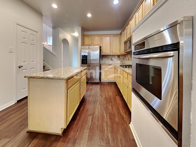 Foto del edificio - 1304 Carriage Ln