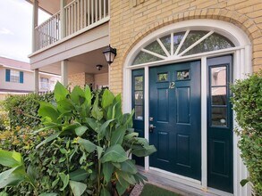 Building Photo - 2220 Bering Dr
