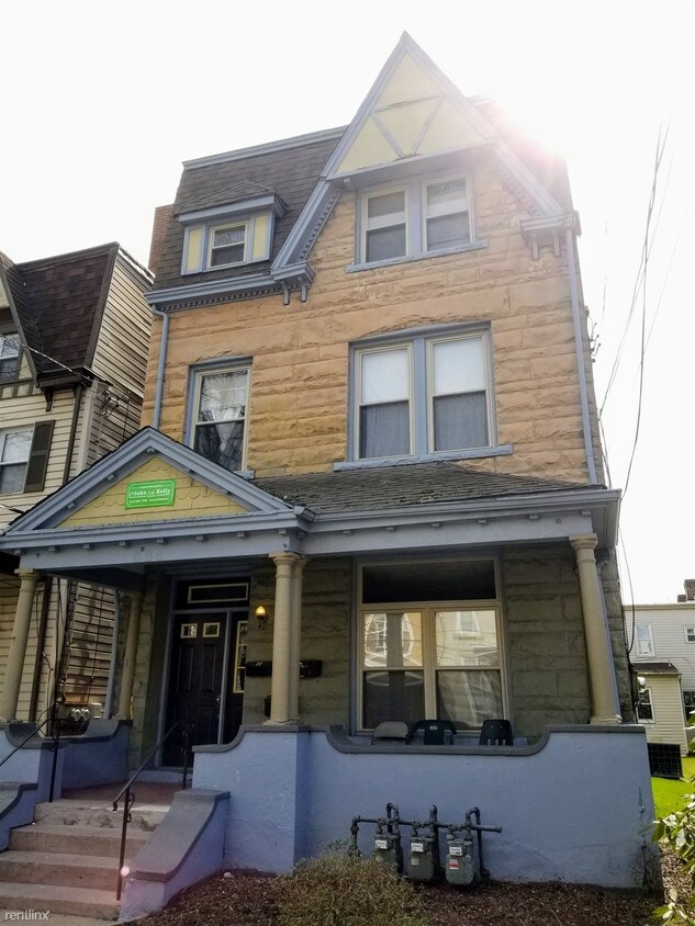 Primary Photo - 334 Meyran Ave