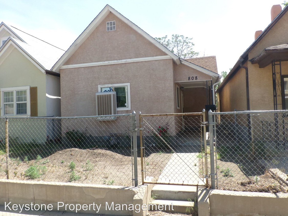 Primary Photo - 2 br, 1 bath House - 808 E. Abriendo Ave.