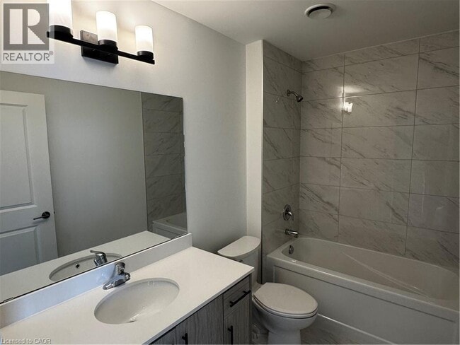 Photo du bâtiment - 461 Green Rd