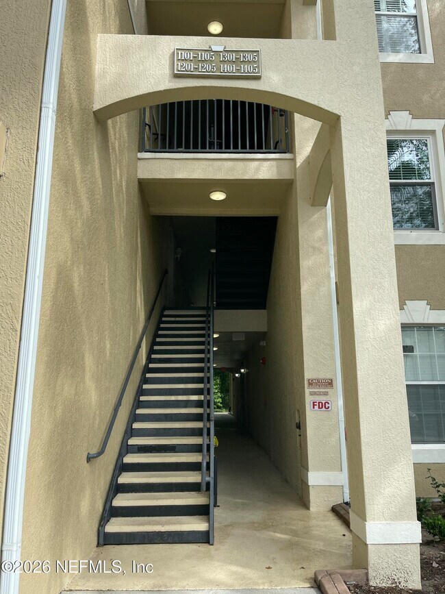Foto del edificio - 7801 Point Meadows Dr