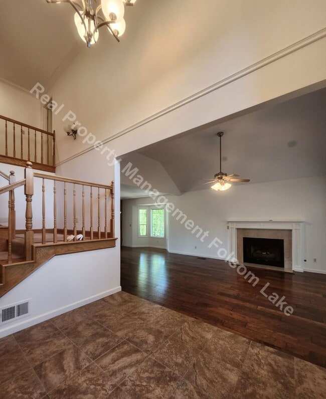 Foto del edificio - Beautiful 4bd 3ba home in Los Cerros Neigh...