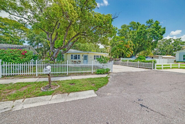 Foto del edificio - 4413 W Rogers Ave