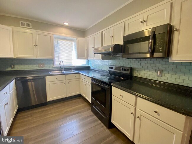 Foto del edificio - 232 Chenault Ct