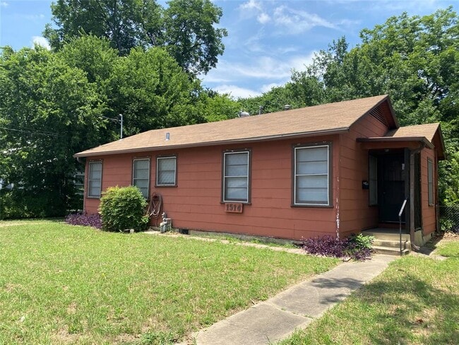 Building Photo - 1514 W Koenig Ln
