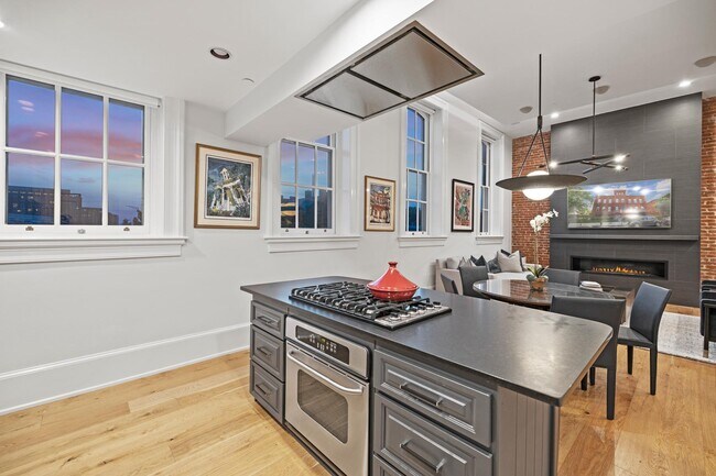 Foto del edificio - 725 5th St SE