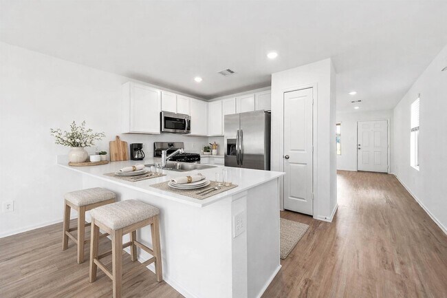 Foto del edificio - 747 Hackberry Br Ct