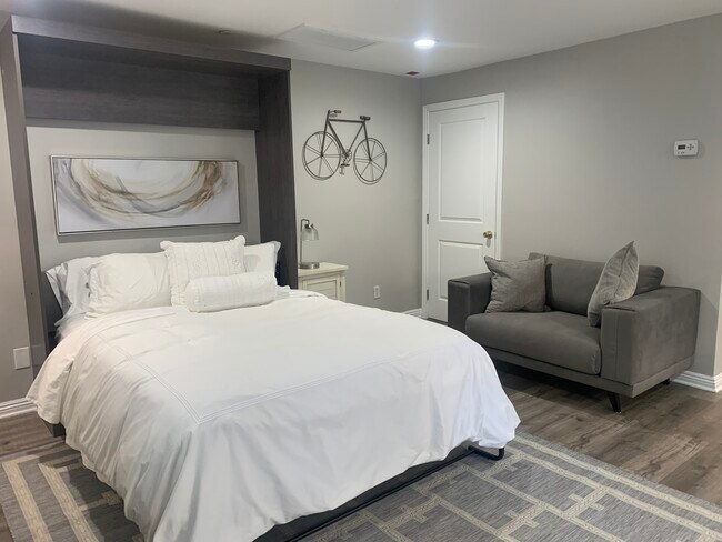 Foto del edificio - 145 S La Peer Dr