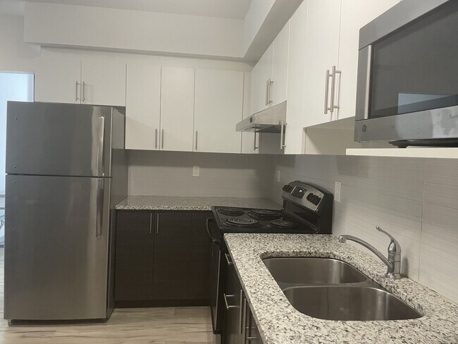 Photo du bâtiment - 258A-258A Sunview St