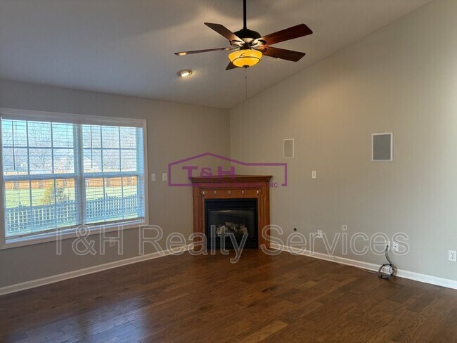 Building Photo - 14068 Woodlark Dr