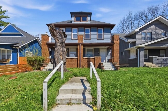 Photo - 4114 E Washington St Townhome