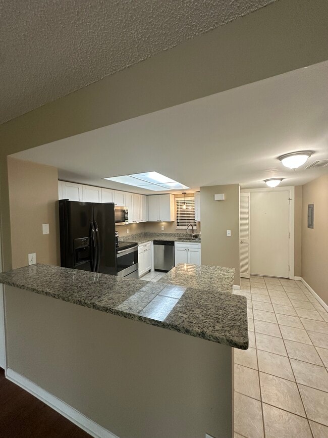 Building Photo - 1000 Tarpon Woods Blvd
