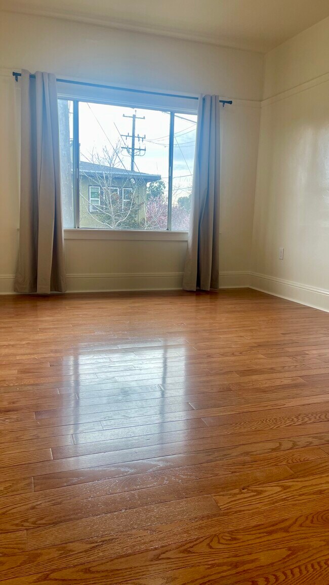 Foto del edificio - 566 53rd St