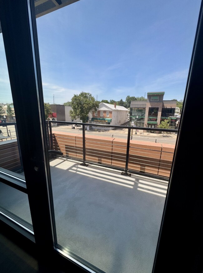 Building Photo - Liberty Beall