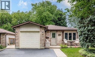 Building Photo - 21 Maitland Dr