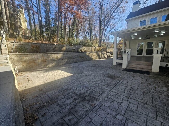 Foto del edificio - 526 Coopers Pond Dr