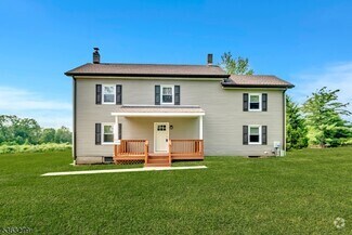 Building Photo - 1712 Linvale Harbourton Rd